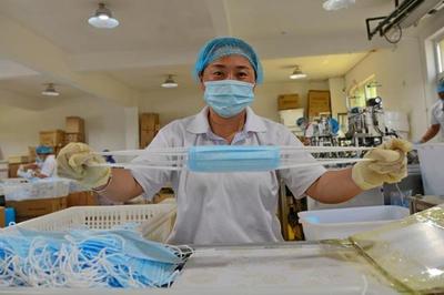 告別悶熱！冰城企業(yè)研發(fā)“納米膜口罩” 革新防護體驗